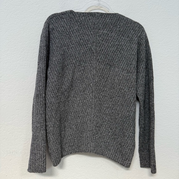 AG Jeans Naemi V Neck Sweater Charcoal Size Large - Picture 3 of 4